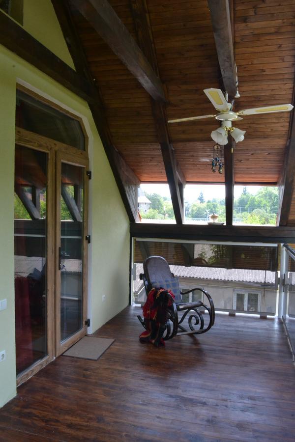 Romantic Guest House Каменец-Подольский Экстерьер фото